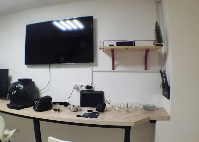 солензара Hostel